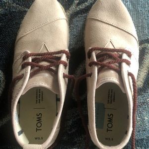 TOMS Shoes